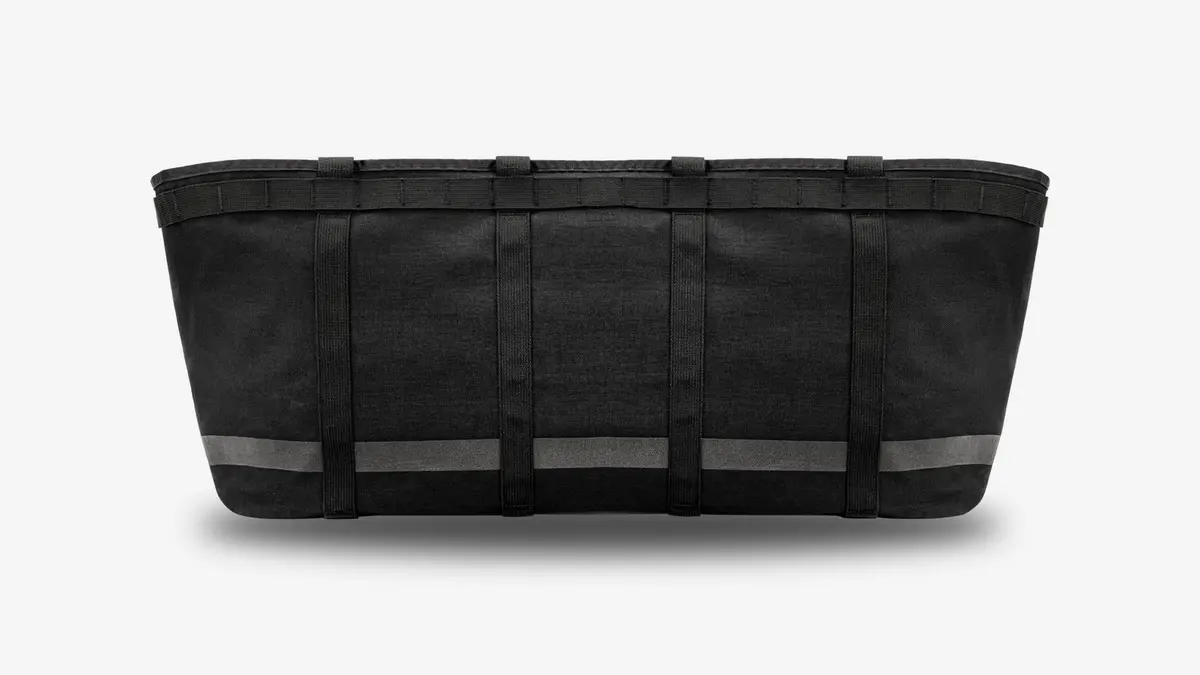 Globe Cargo Bag 1
