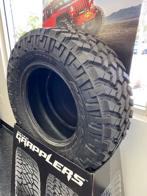 37X12.50R17 Trail Grappler Tires 1